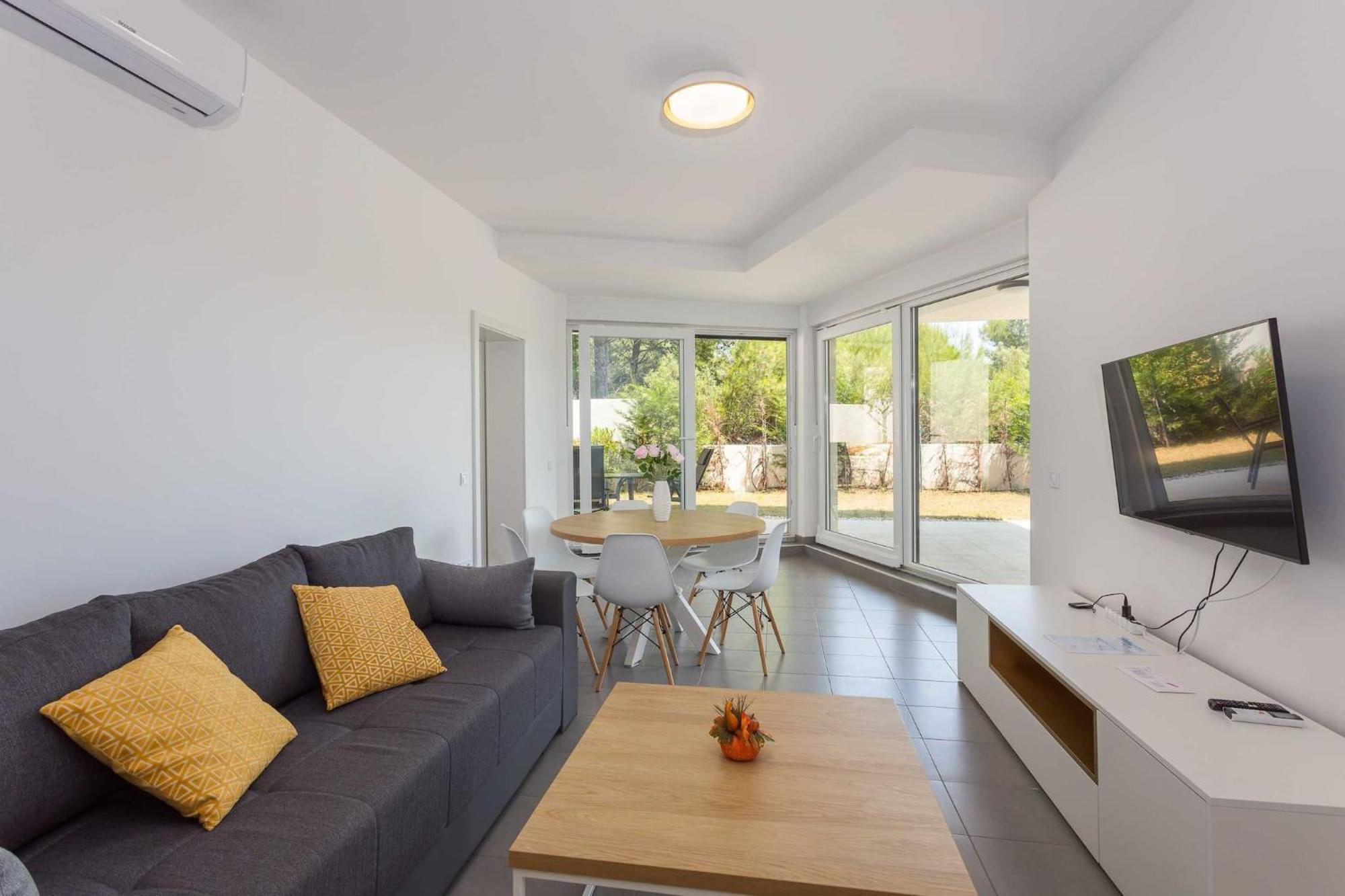 Apartments At Villa Frida Premantura Dış mekan fotoğraf