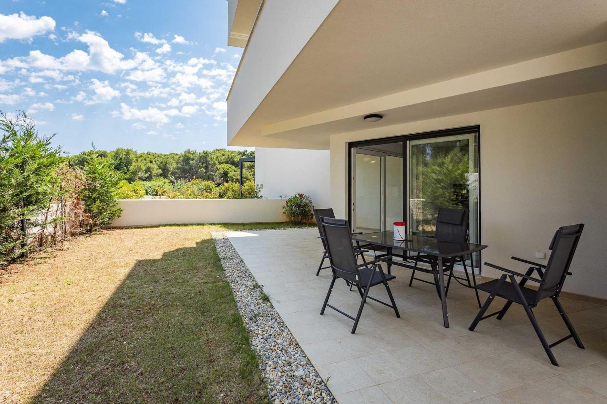 Apartments At Villa Frida Premantura Dış mekan fotoğraf
